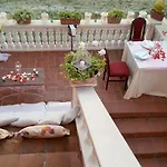 Vila Toscana 호텔 *